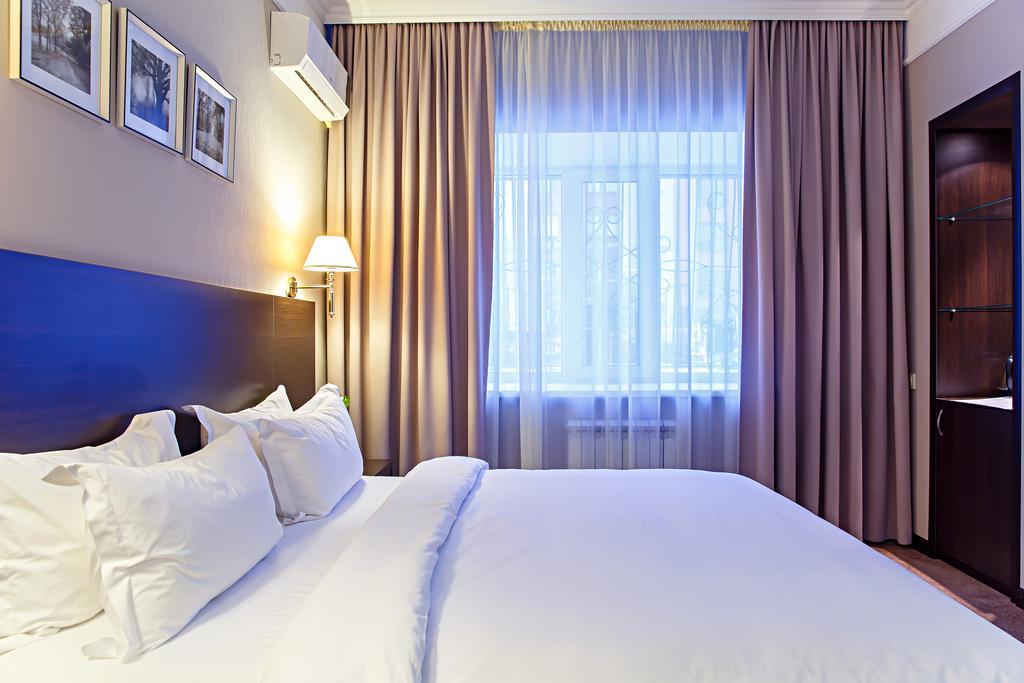 Red Village Hotel Astana Dış mekan fotoğraf